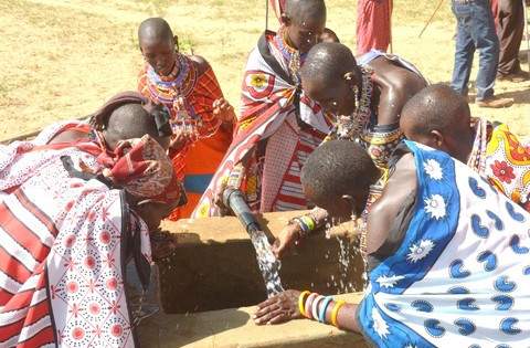 Accès à l'eau pour les Massaï